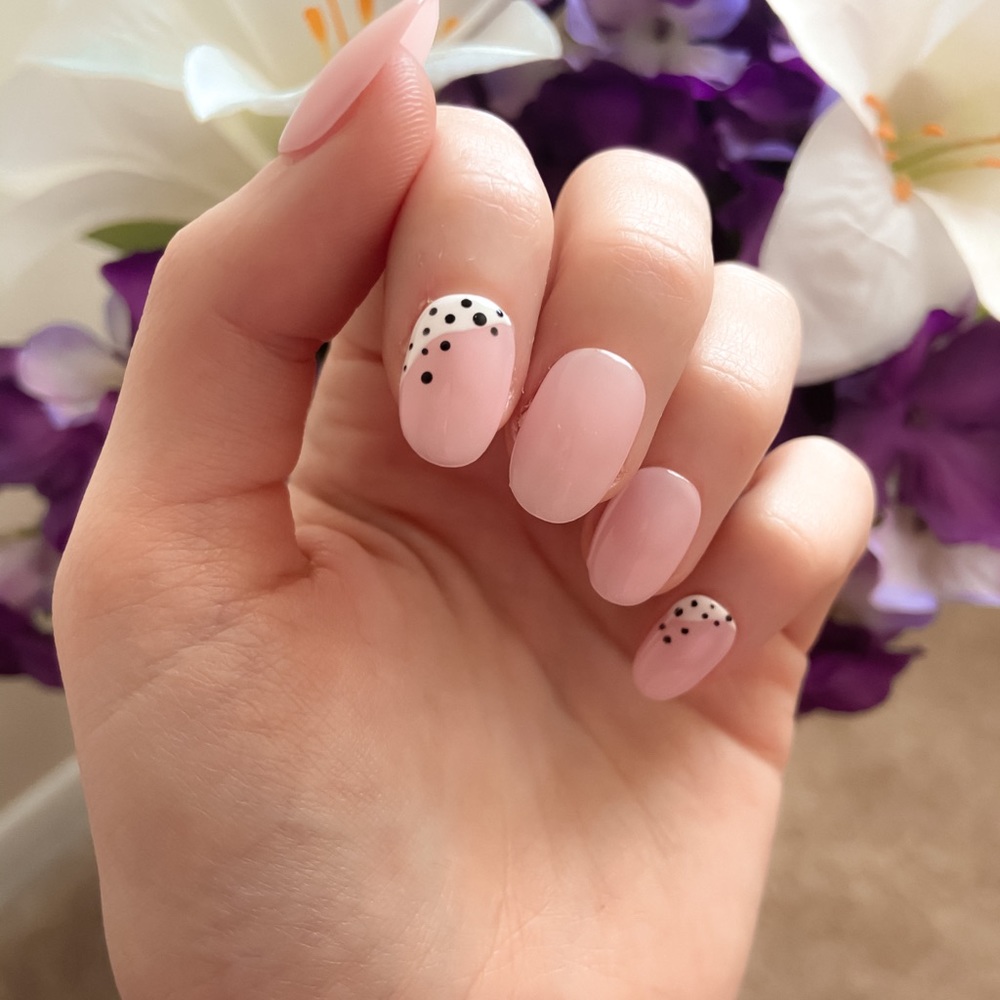 Nude Pink Abstract Press-On Nails